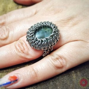Ръчно изработен пръстен от стомана и лабрадорит Отблясъци
