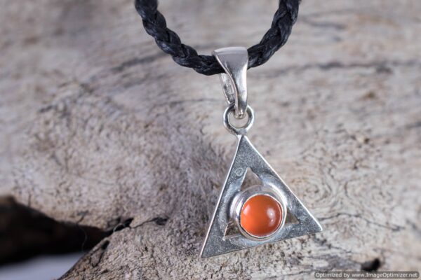 Кристален Амулет - Карнеол / Crystal Amulet - Carnelian