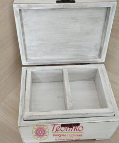 Ръчно изработена бяла кутия за бижута на две нива