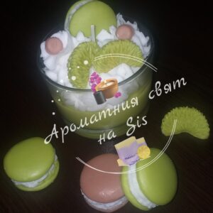 Свещ с аромат Пъпеш