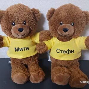 Мече с щампа на тениската
