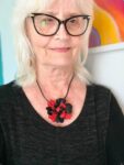 Модел 94. Колие-чокър в червено и черно от естествена кожа, ръчна изработка